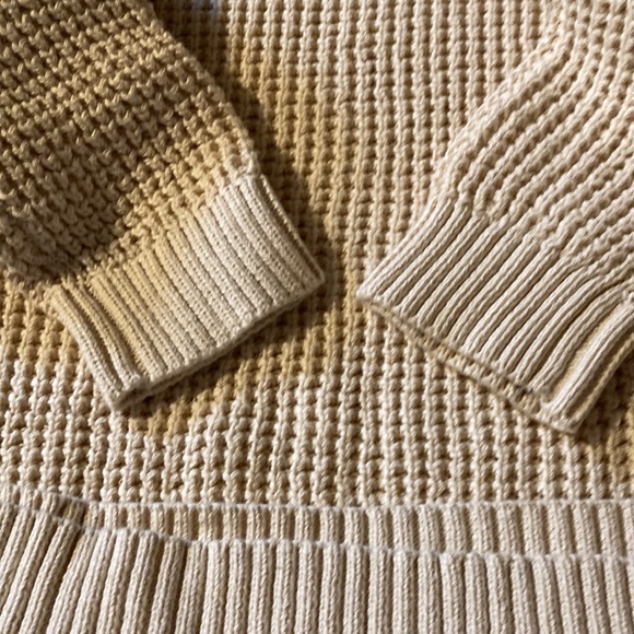 Boys sweater.  Cream in colour.  XL 14-16 - Picture 4 of 5